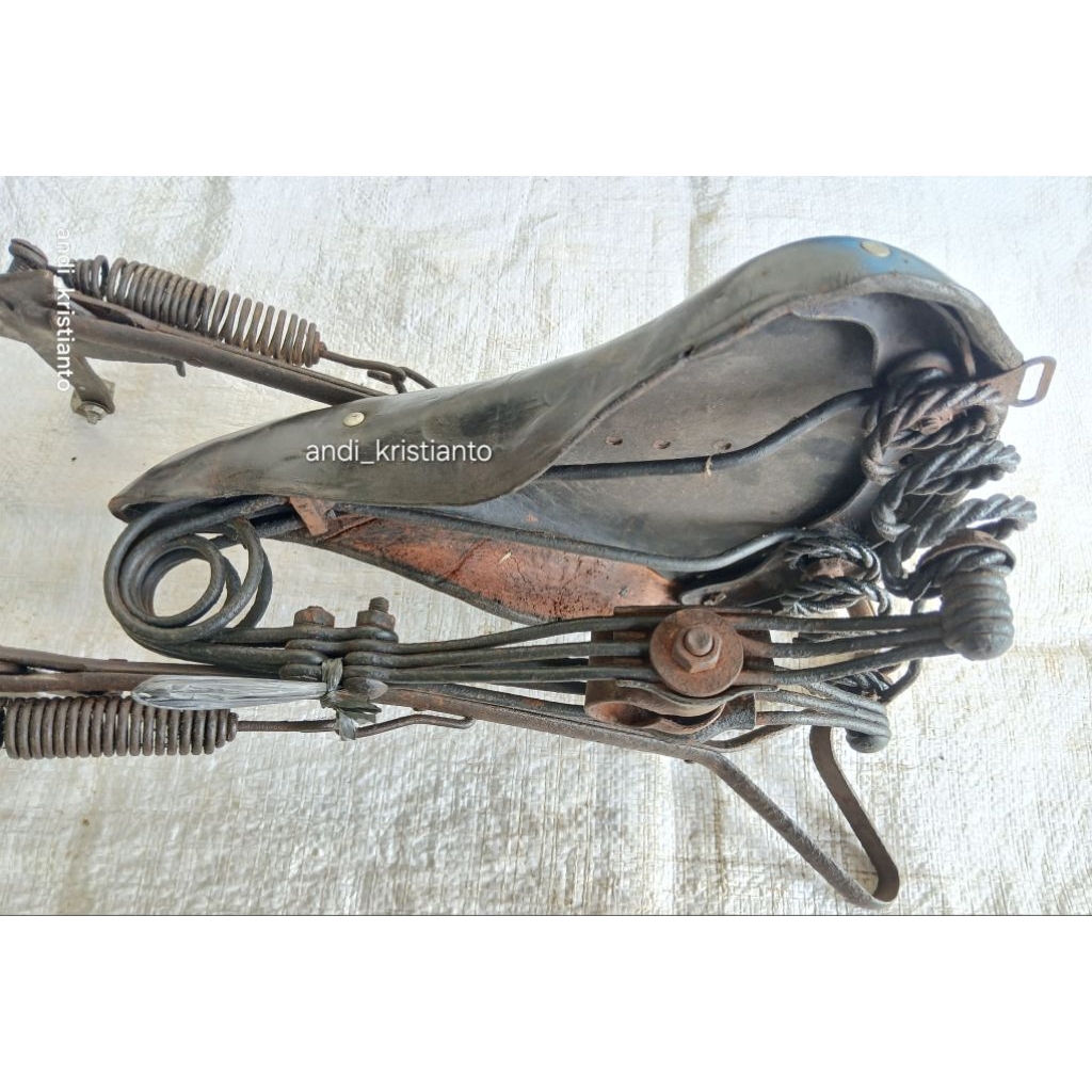 sadel sepeda onthel heren/laki2 bagus asli luar