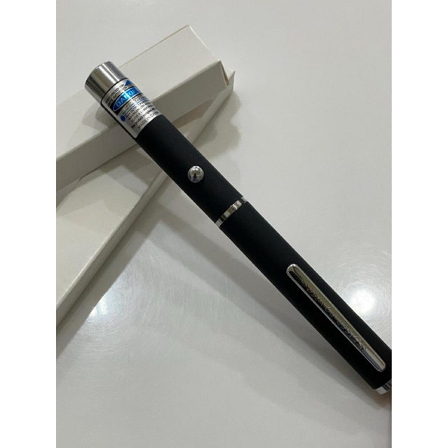 Senter UV untuk tes Lensa