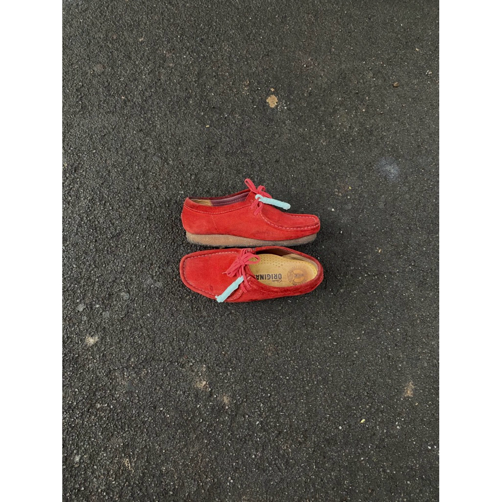 clarks wallabee maroon