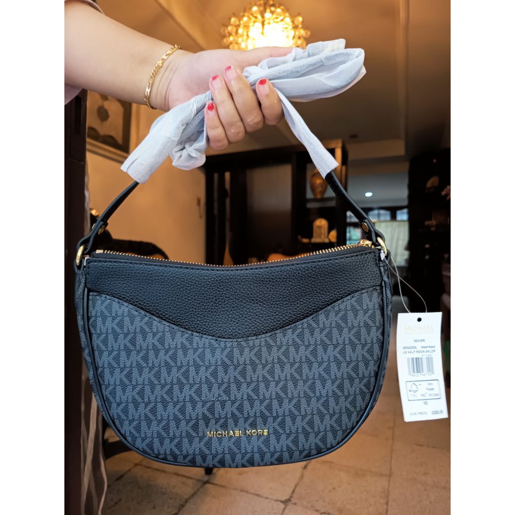 MK Dover half moon sz mini