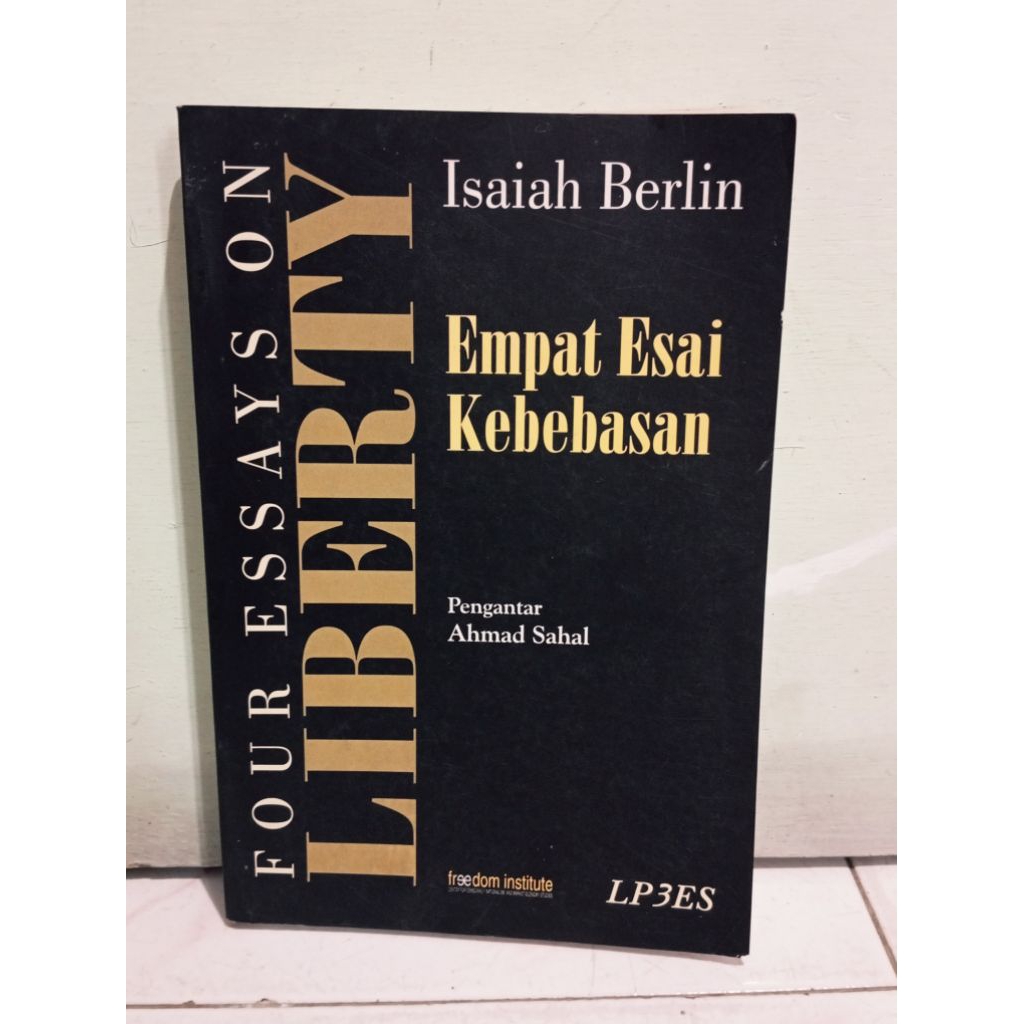 EMPATI ESAI KEBEBASAN