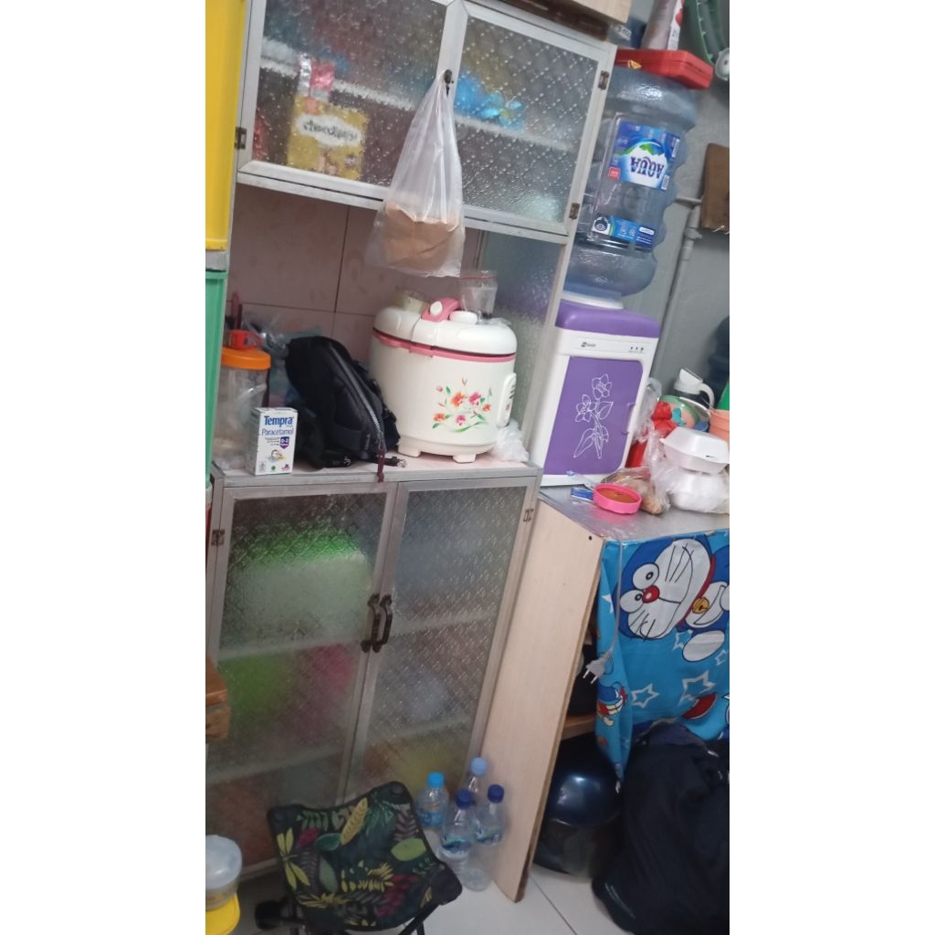 Rak piring bekas preloved
