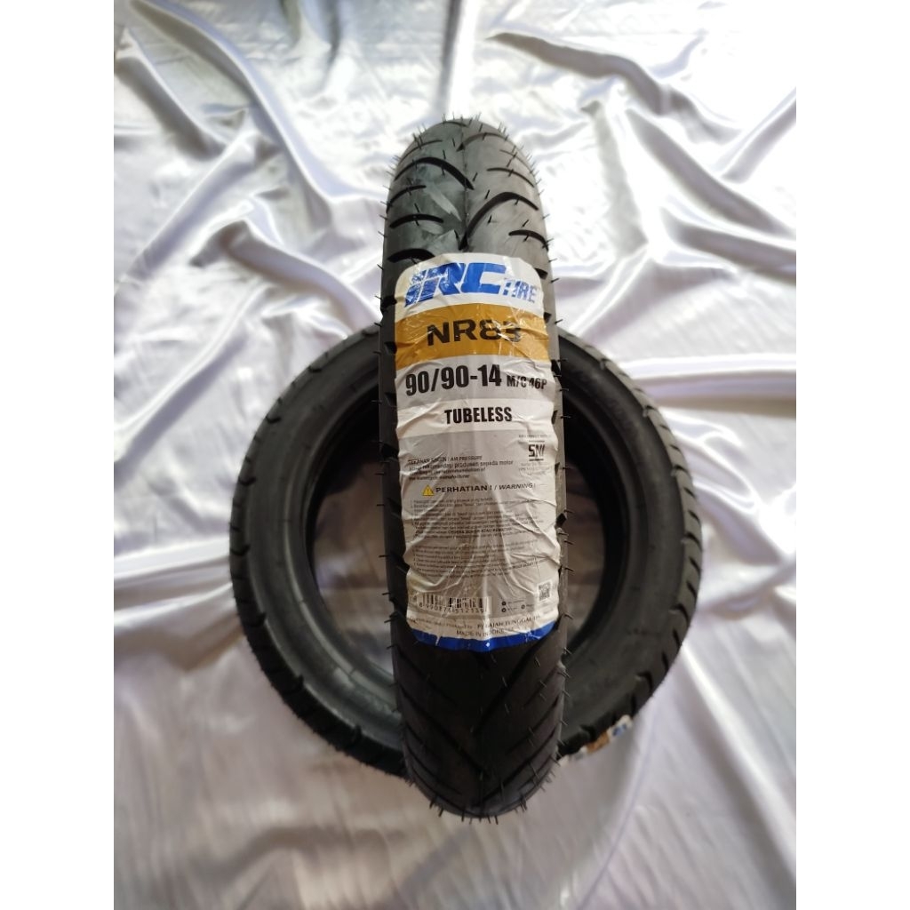 Ban Tubeless IRC NR83