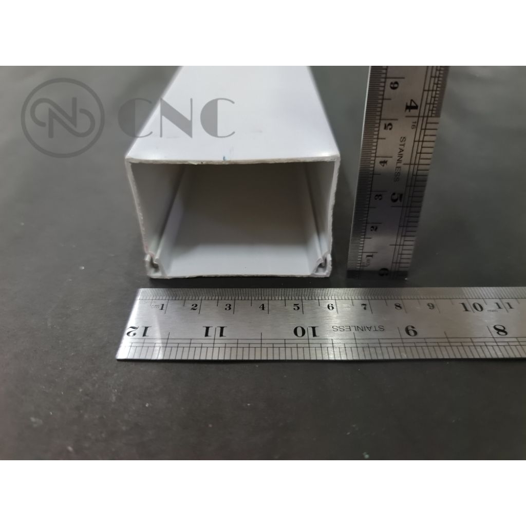 kabel duct / trunking / wiring duct 60mm x 40mm