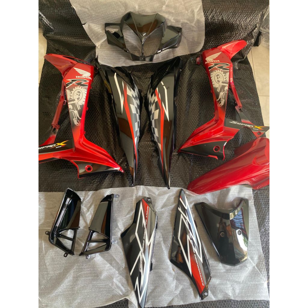 fullset cover body Supra x 125 Betmen fullset body halus plus striping Supra x 125
