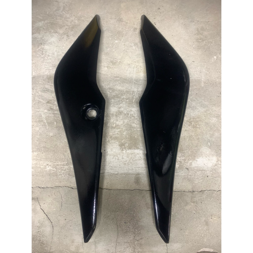 Bodi belakang dan pipi CBR 250r KYJ