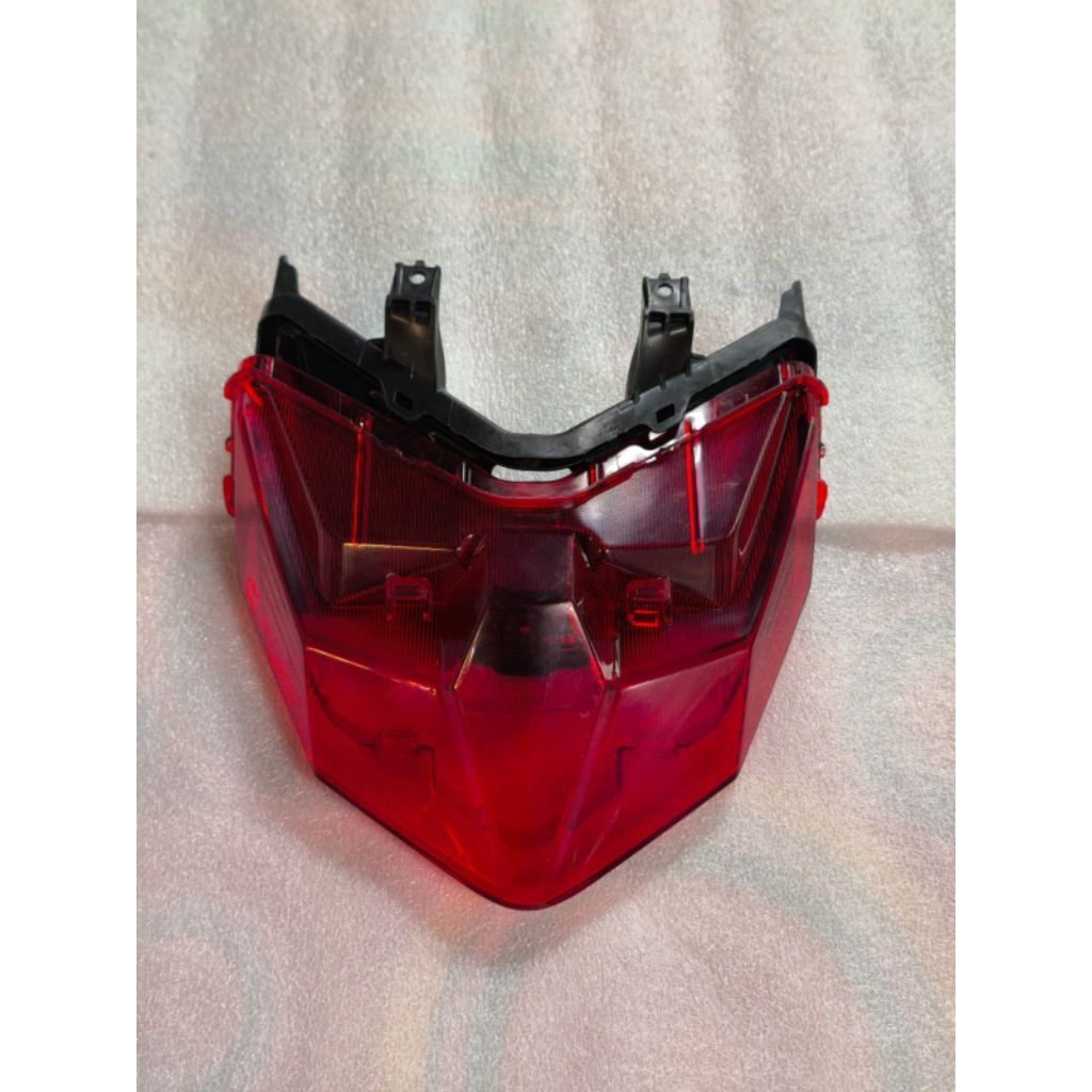 Housing Mika Lampu belakang Vario 125 new Original Housing lampu mika lampu belakang Vario 125 new 2