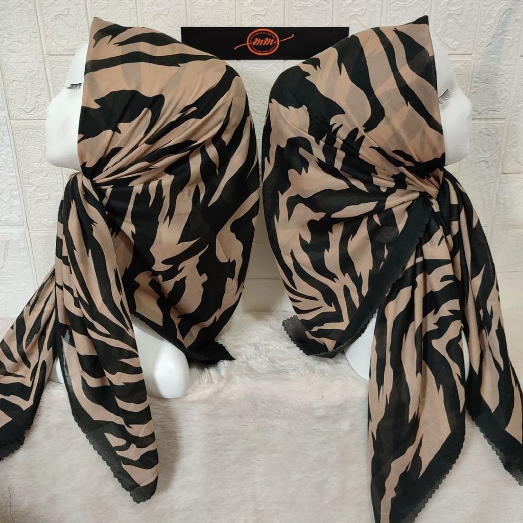Hijab Segiempat Voal Premium Lasercut Motif Zebra