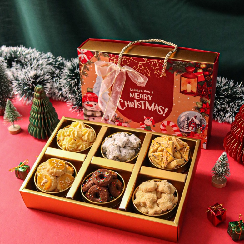 (Ready Stock) Snow Globe Hampers Christmas Natal Kue Kering Cookies by Miss Ogura