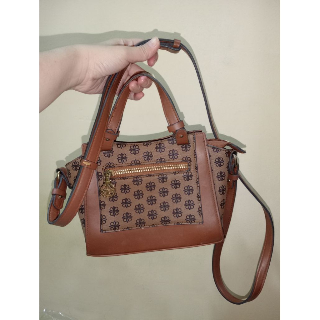 Preloved tas les catino ori