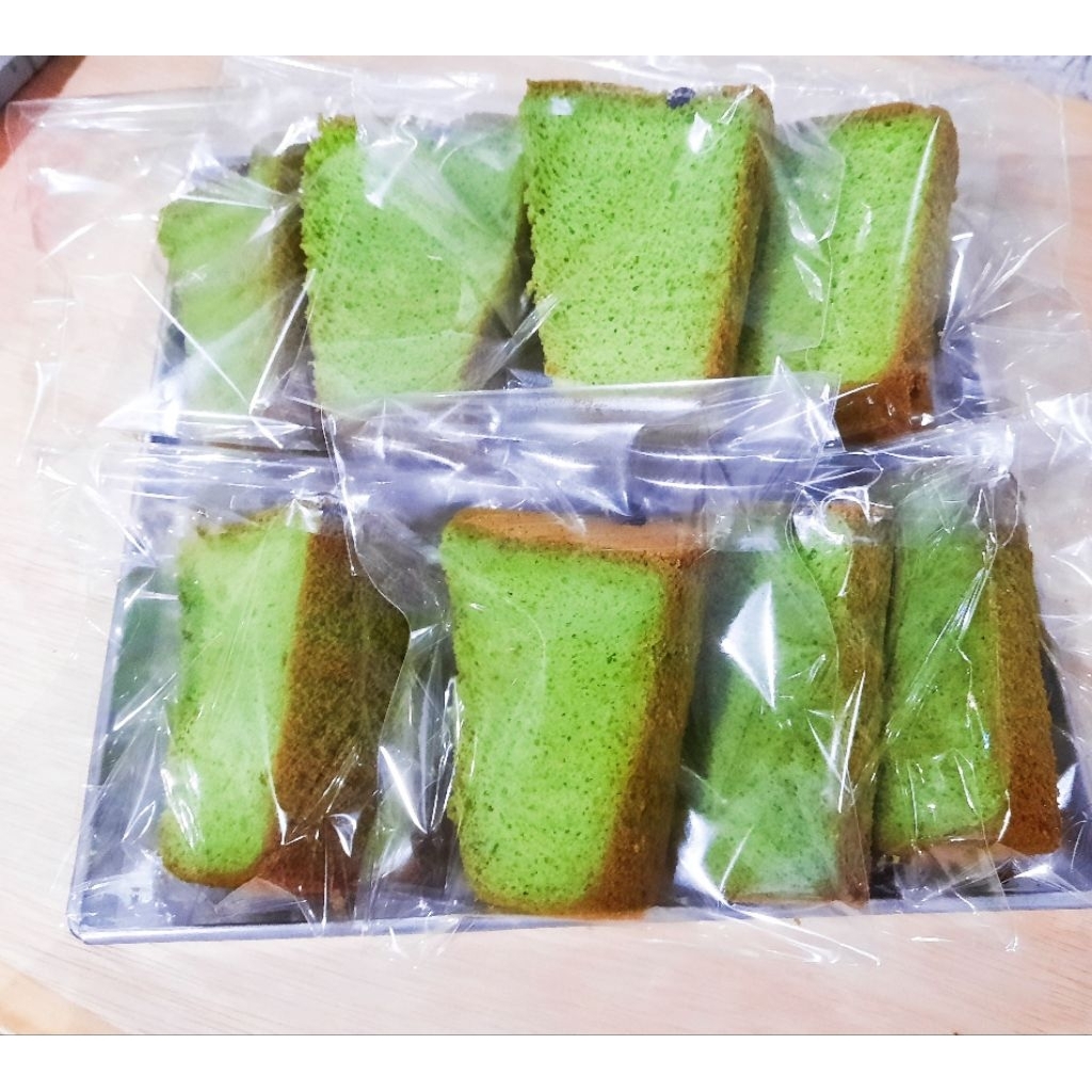 Chiffon Pandan Slice D.18cm