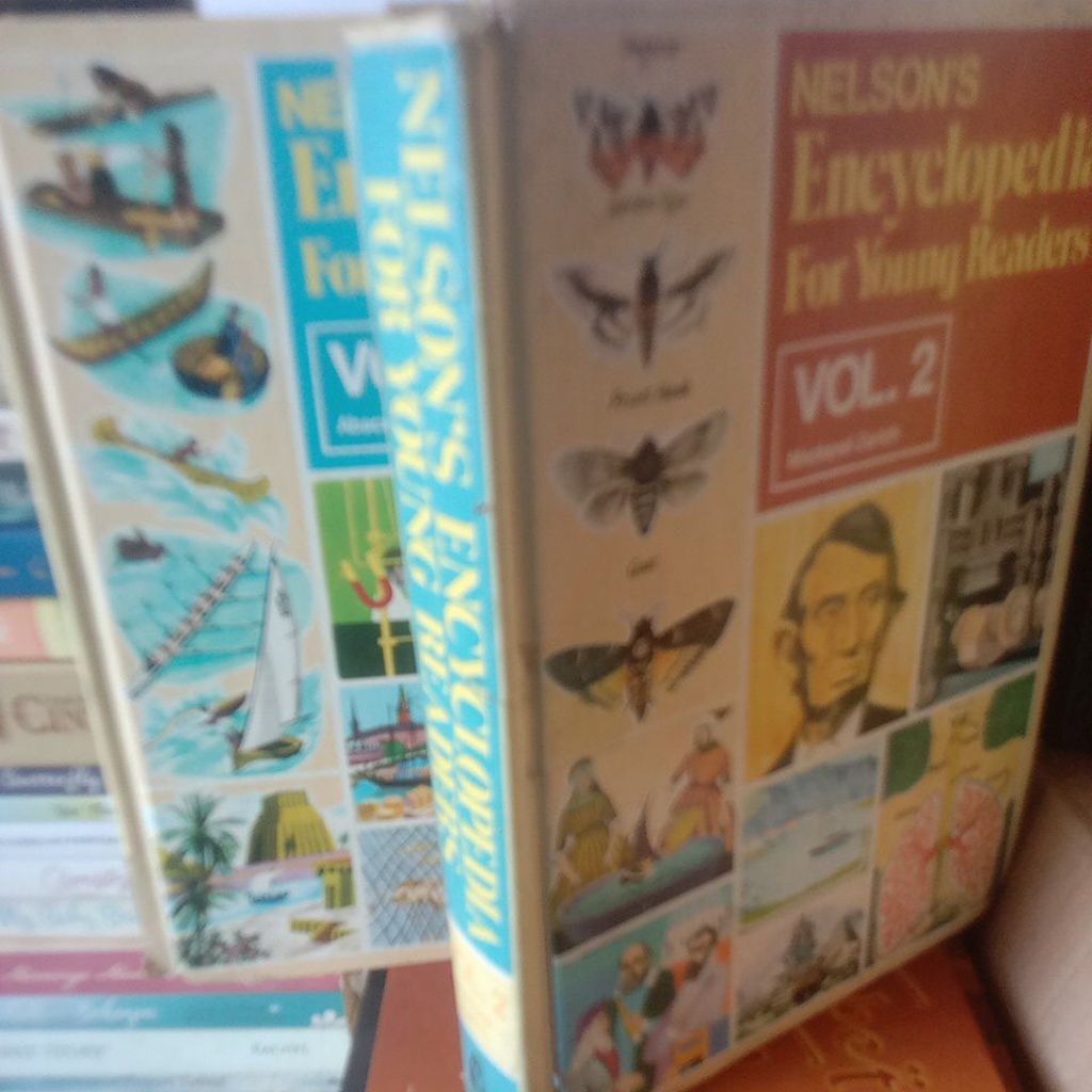 Buku nelson's encyclopedia for young readers