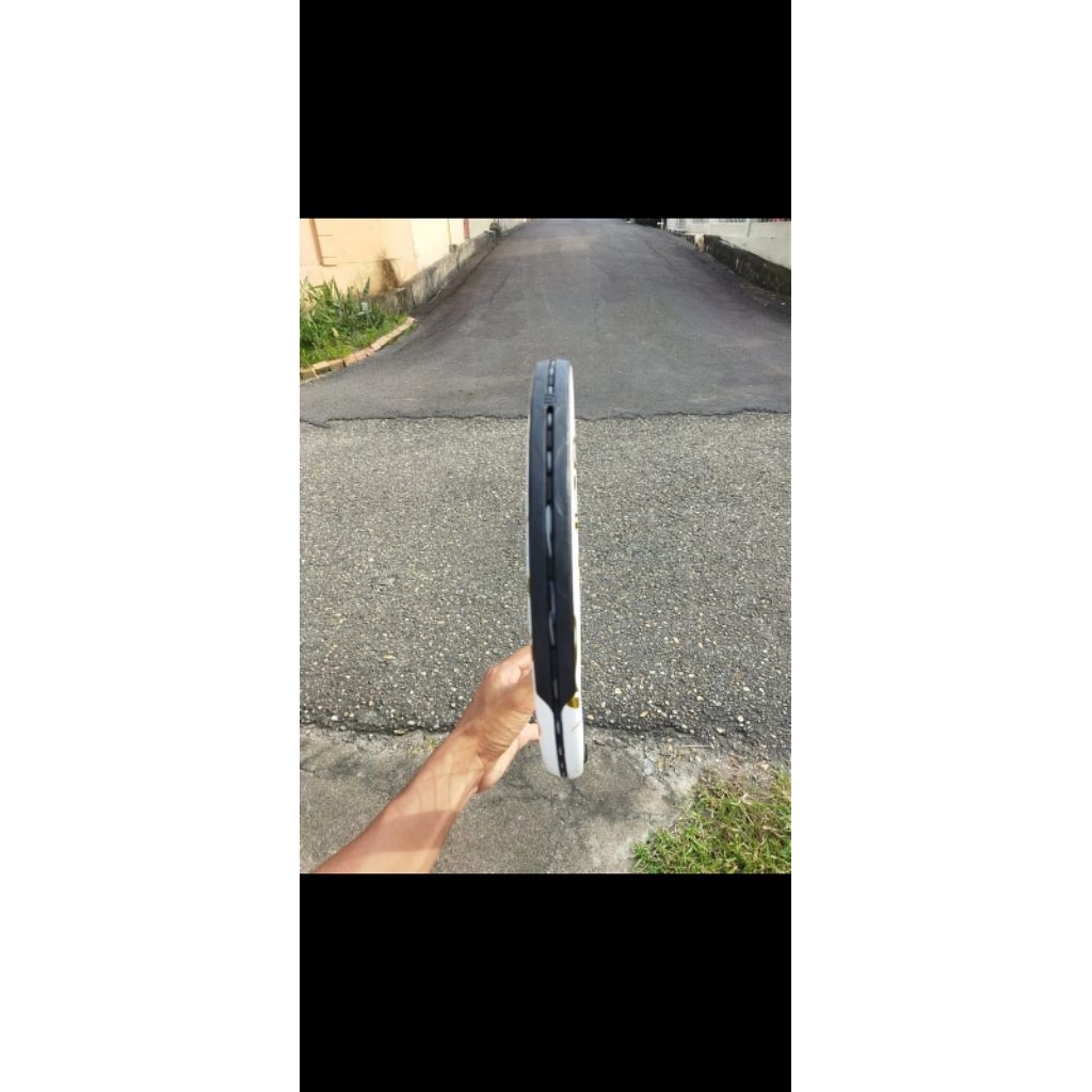 Raket Tenis Wilson Excalibur White