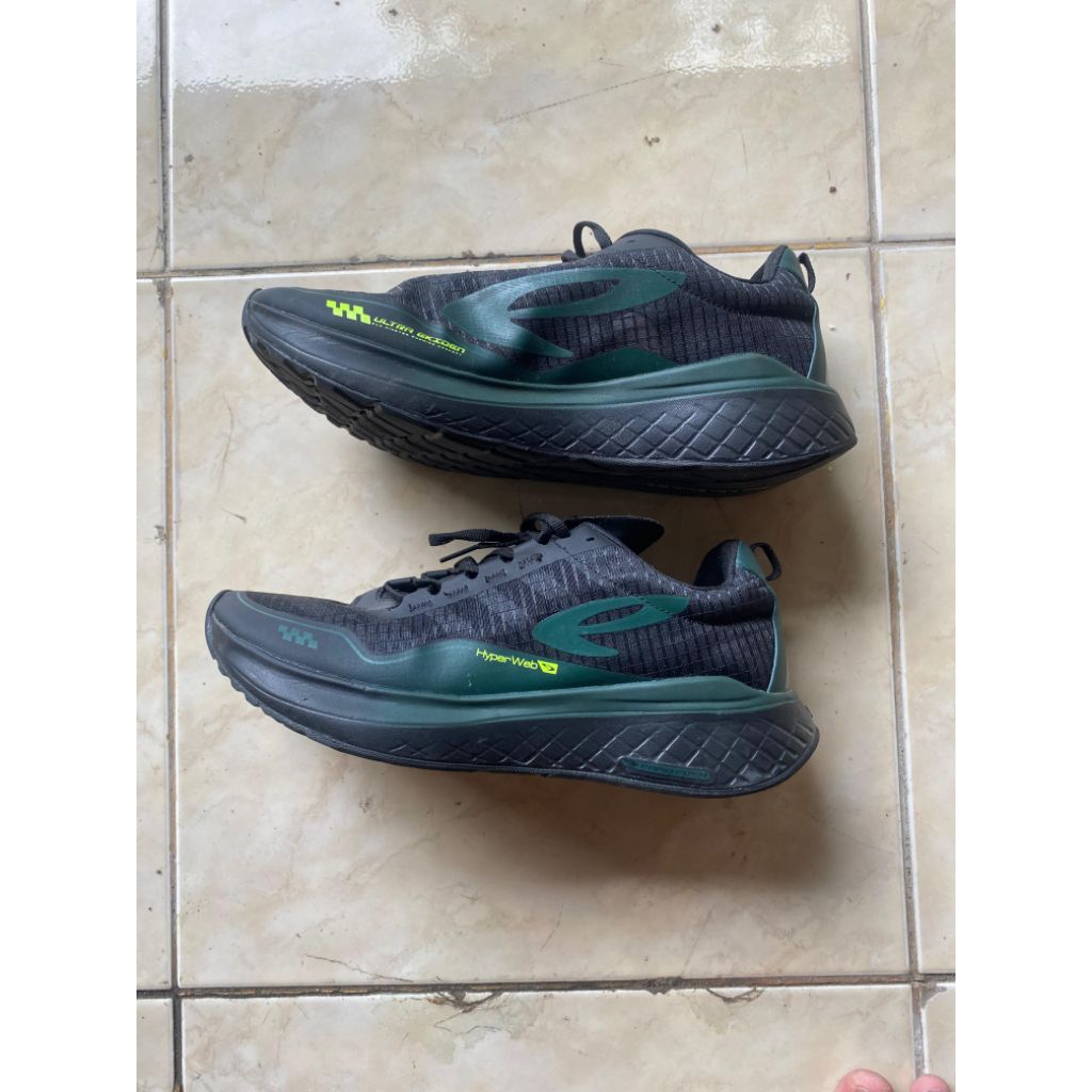 910 NINETEN Ultra Ekiden 1.0 running