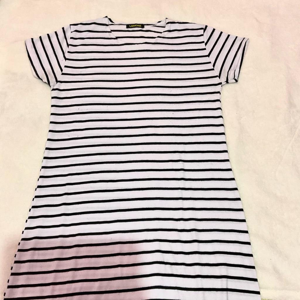 Baju Motif Garis Garis