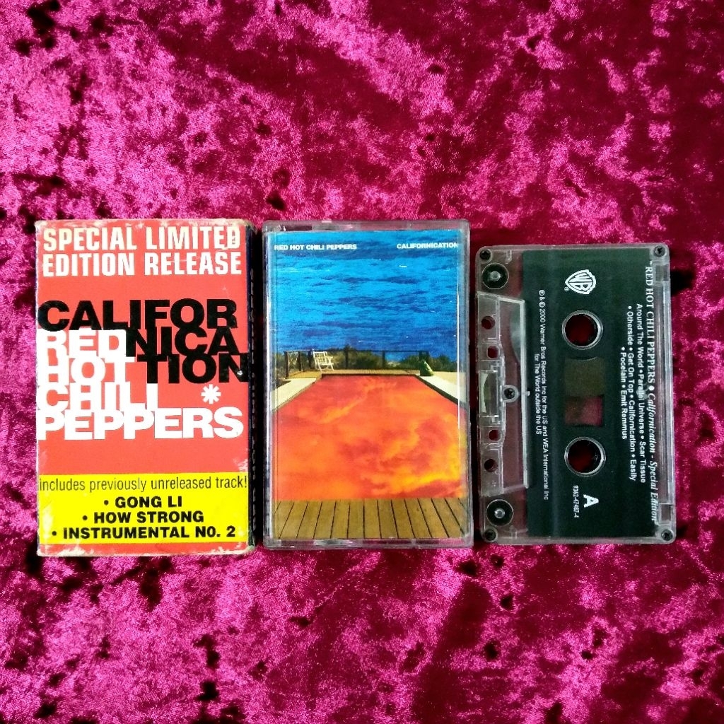 Kaset Red Hot Chili Peppers (RHCP) - Californication (Special Edition)