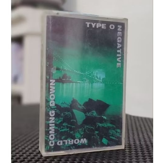 Kaset Pita Type O Negative - World Coming Down