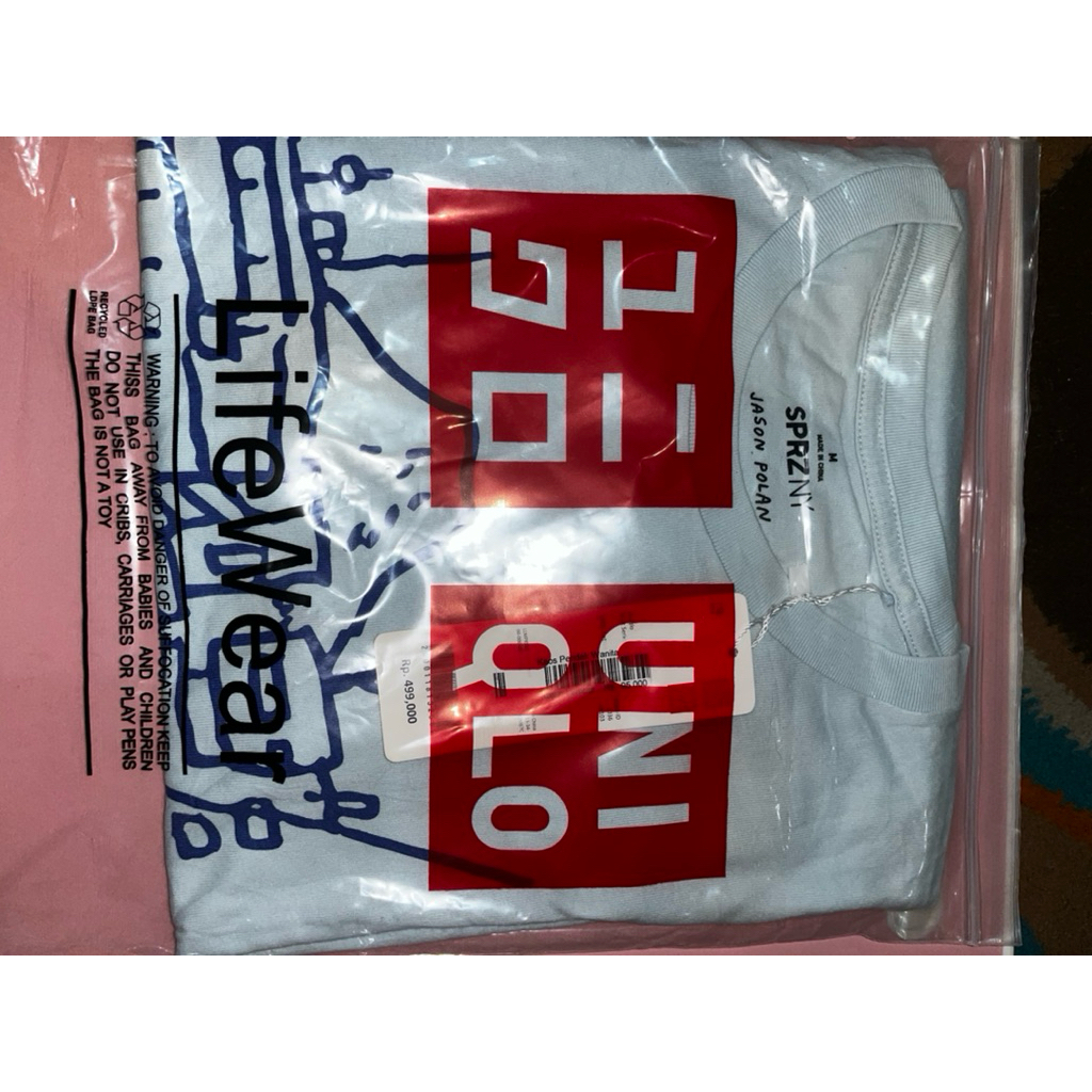Kaos Branded merek Uniqlo full tag