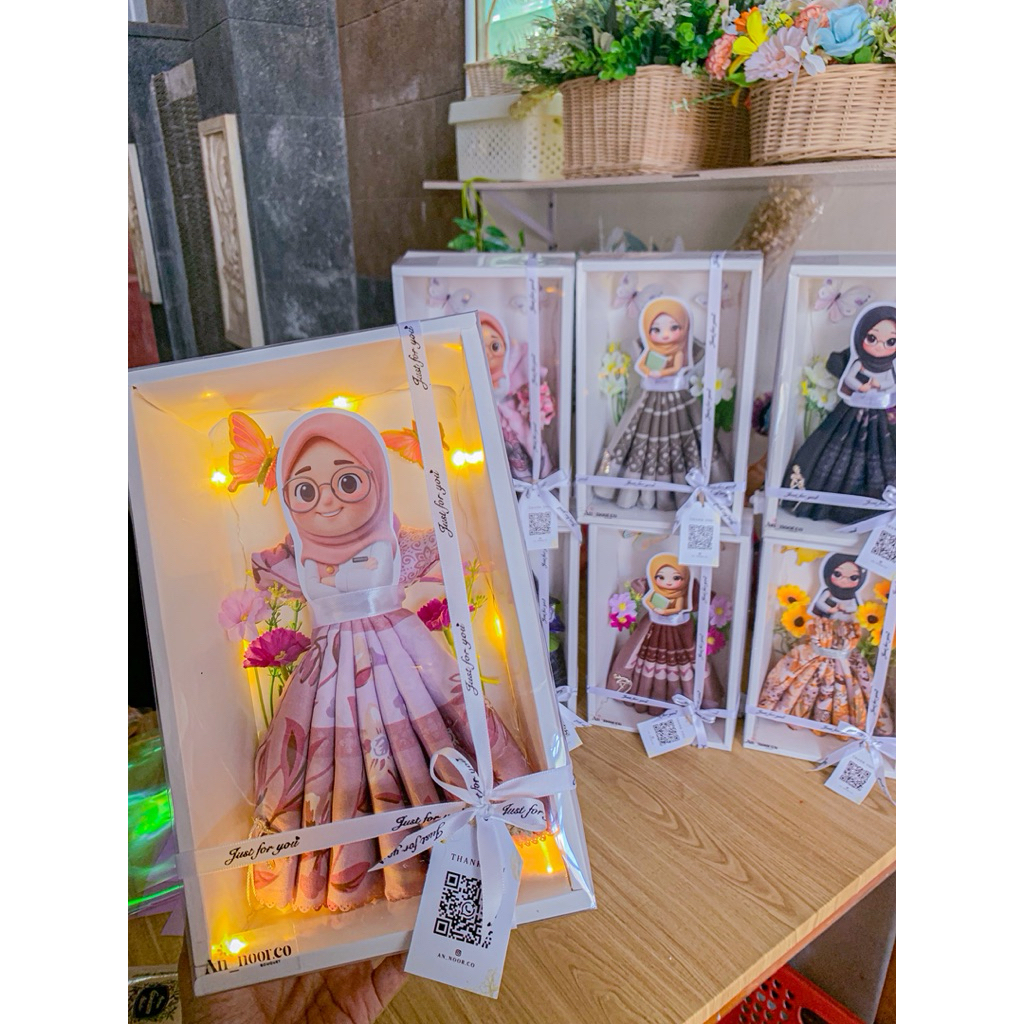 Gift Box Hari Guru l hadiah kado kerudung spesial hari guru