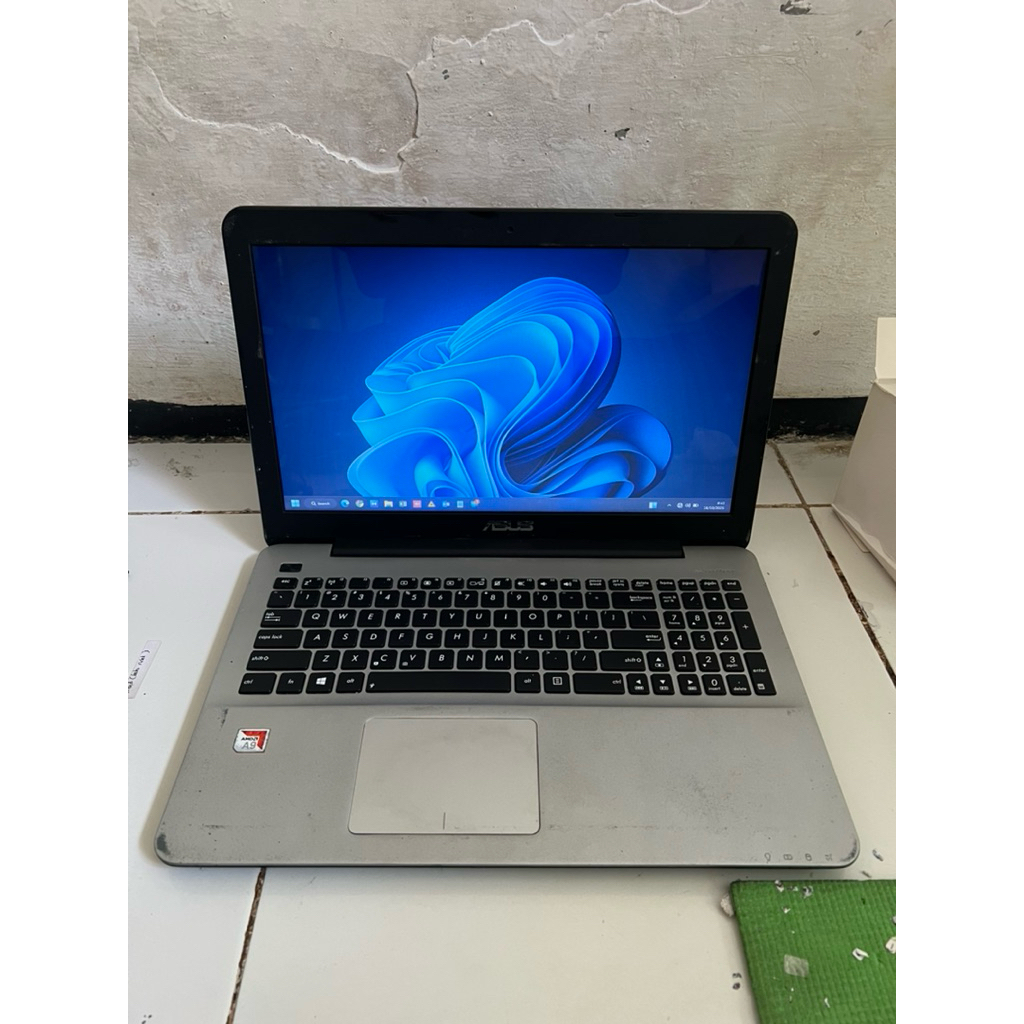 Asus X555BA AMD A9 9420 4gb SSD 256Gb