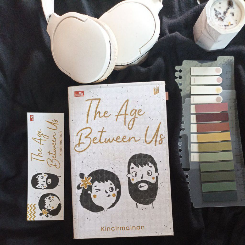 THE AGE BETWEEN US - KINCIRMAINAN - NOVEL PRELOVED