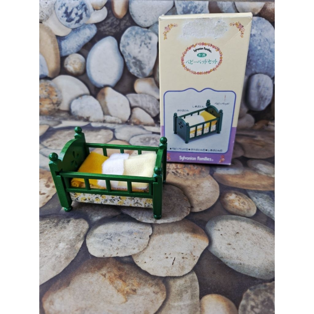 sylvanian families vintage (preloved) - green furniture baby bed #sylvanian families rare