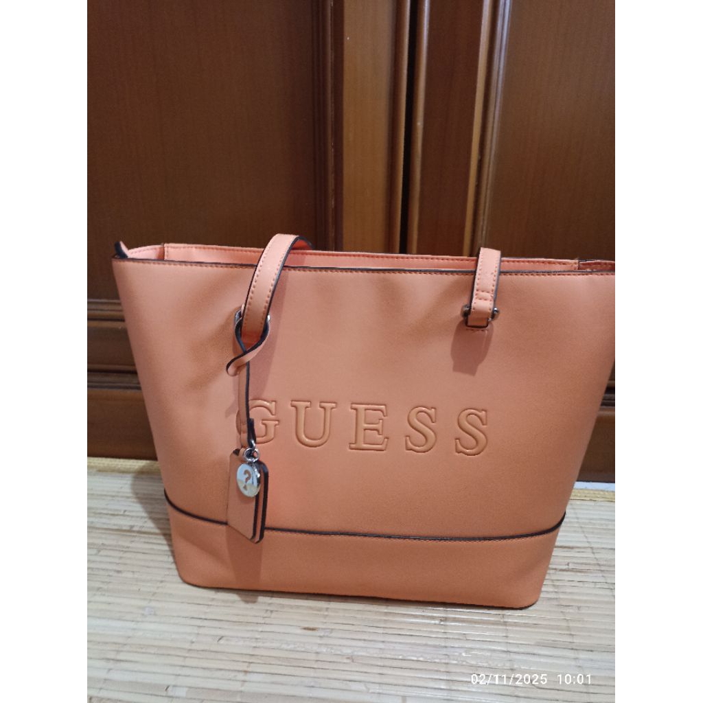 Preloved GUESS Bag