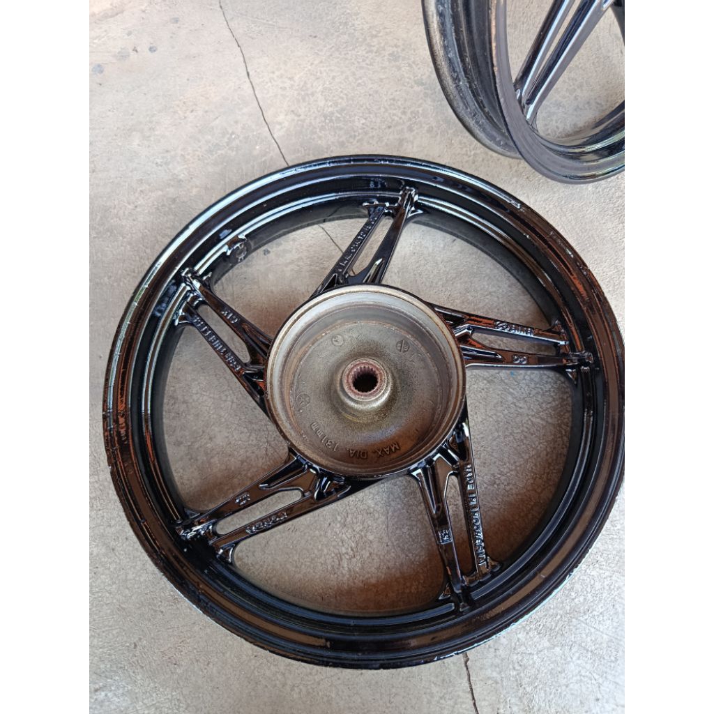 velg/pelek racing depan belakang motor honda beat esp copotan motor