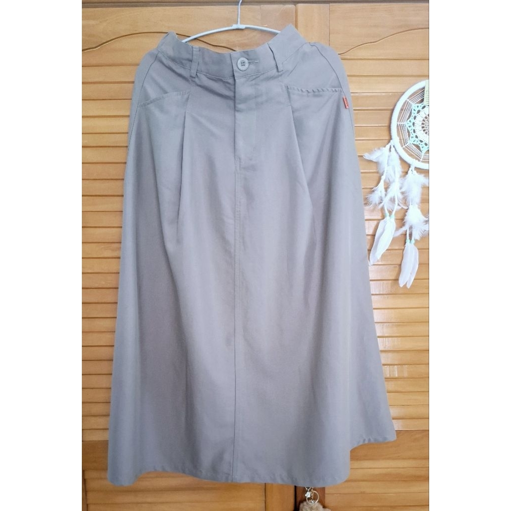 Preloved rok wanita aline by Dust