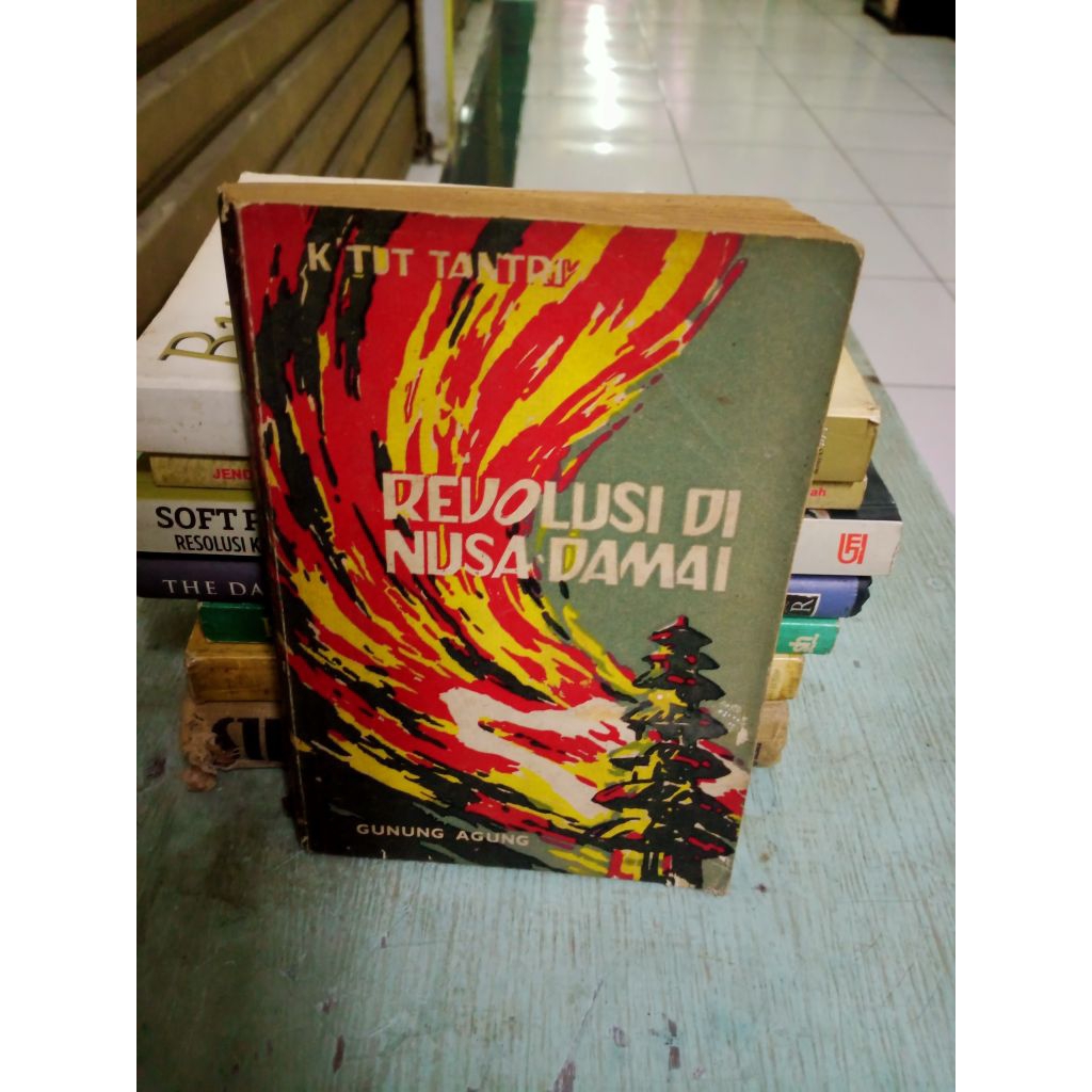 Revolusi di Nusa Damai