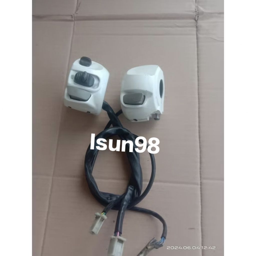 HOLDER SAKLAR YAMAHA FINO FI 115 125 PUTIH COPOTAN ORIGINAL