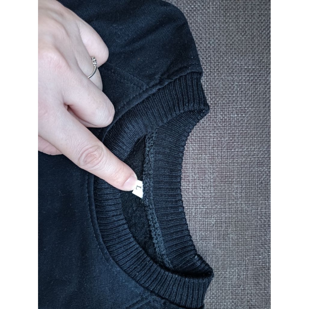 preloved sweater anak size 3Y