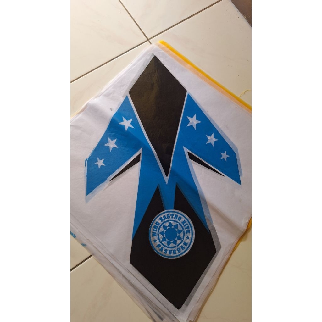 Kertas Layangan Sukhoi Super 2 Warna