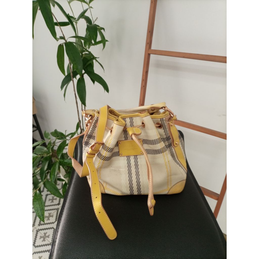 tas slempang sling bag BEANPOLE model serut pl