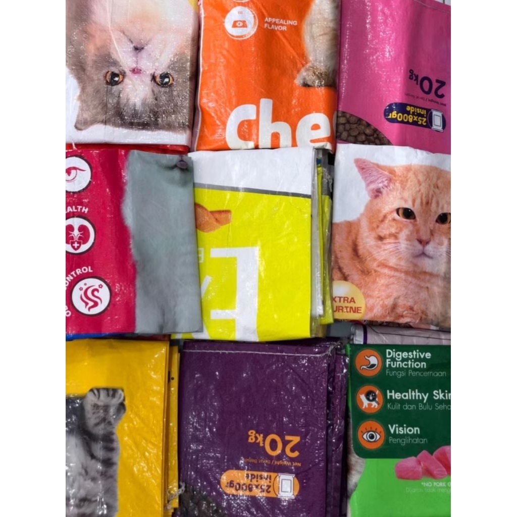 Karung bekas pakan kucing ukuran 20kg berbagai merek