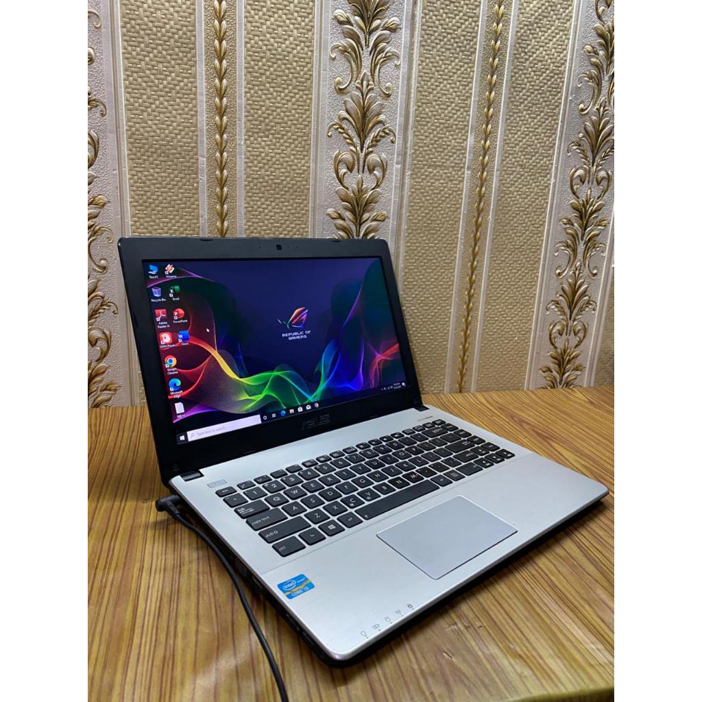 Ready Laptop Asus X452C Spesifikasi: -Prossesor Intel Core i3-3217U CPU @1.80GHz -Ram 2 GB -HDD 320 