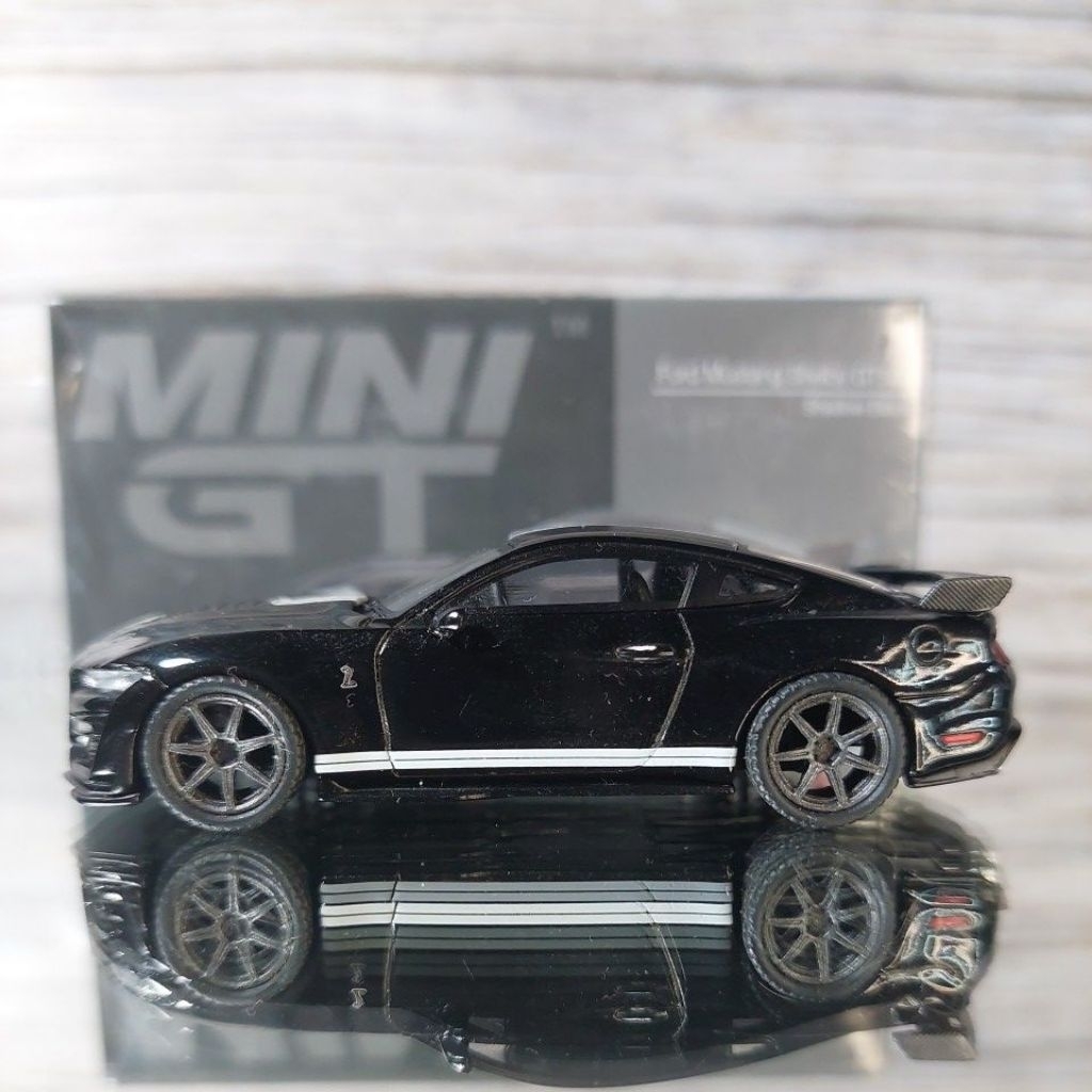 Mini GT Ford Mustang Shelby GT500