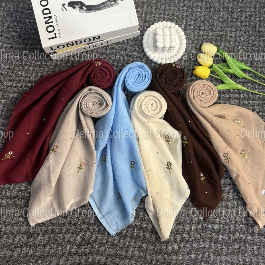 Hijab Segi Empat Paris Bordir Bunga Payet Swarovski / segi empat paris bordir bunga swarosvki