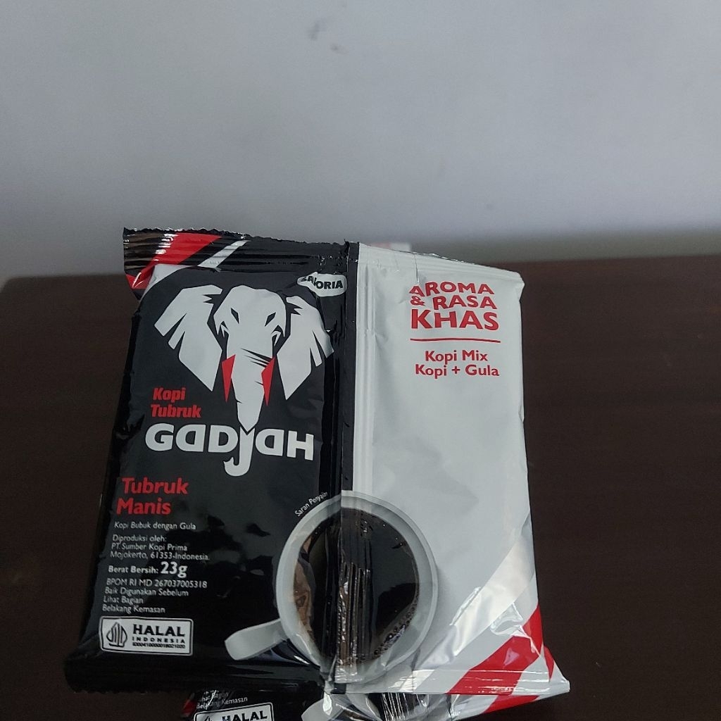 Kopi Tubruk Gadjah Gajah Tubruk Manis Special Mix Kopi + Gula 23gr x 10 sachet