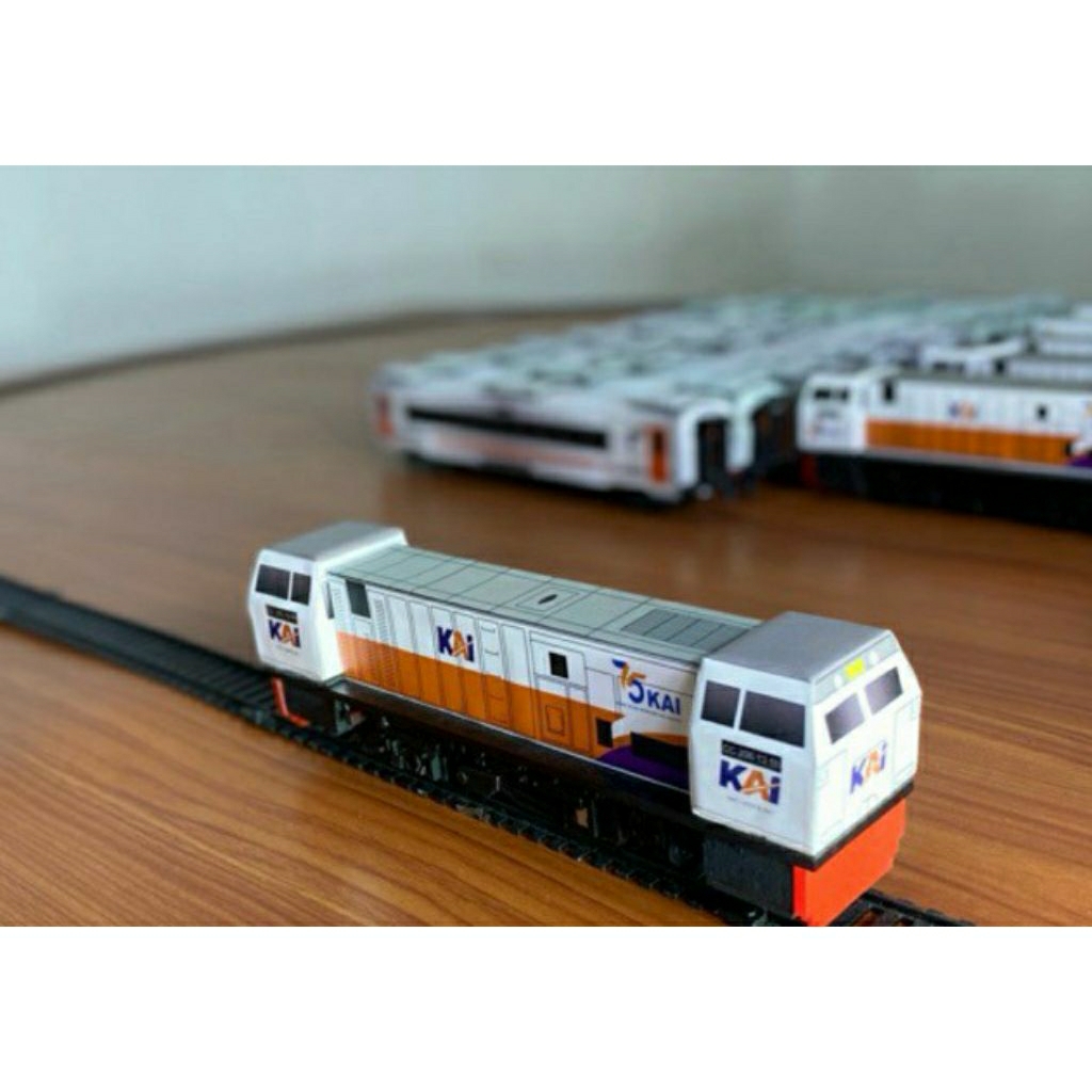 Mainan anak Miniatur kereta api cc206 murah