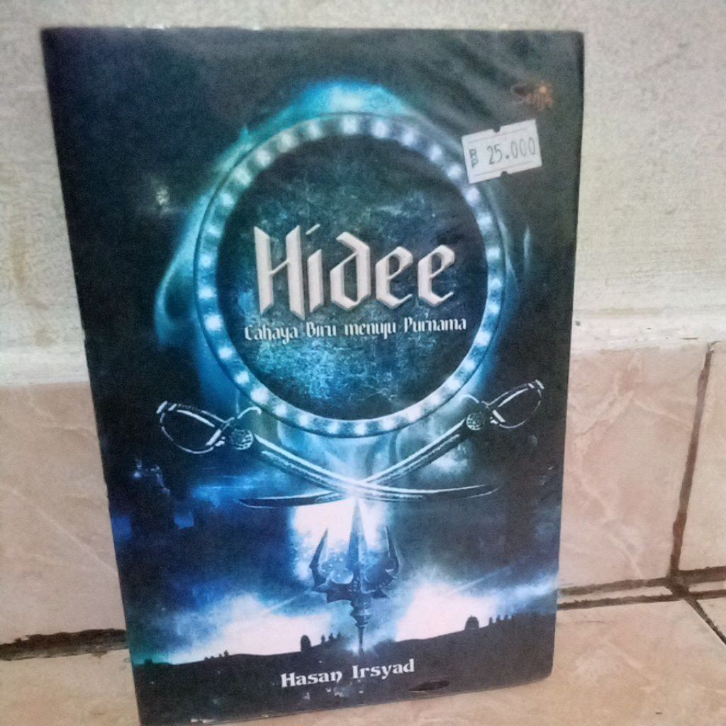 HIDEE CAHAYA BIRU MENUJU PURNAMA