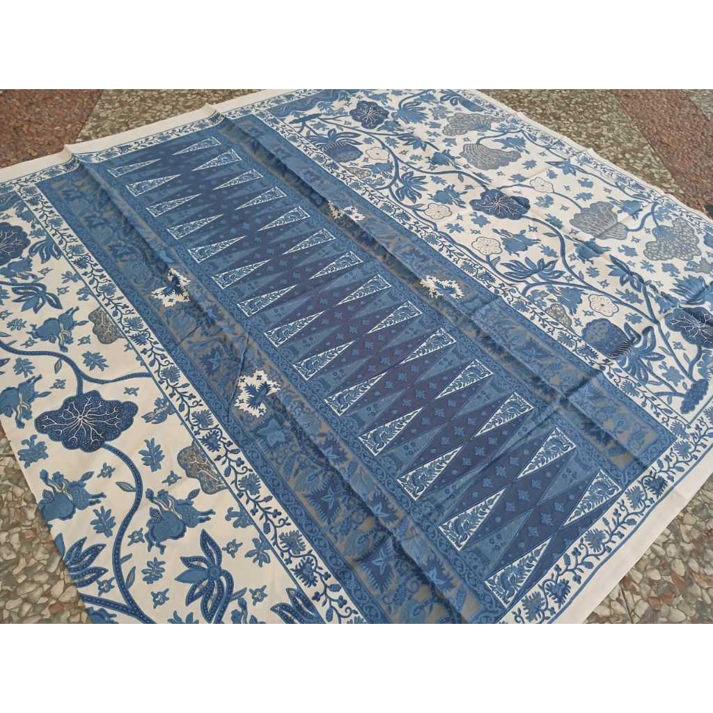 Kain Batik SOLO motif encim bunga teratai pastel warna dasar Broken White