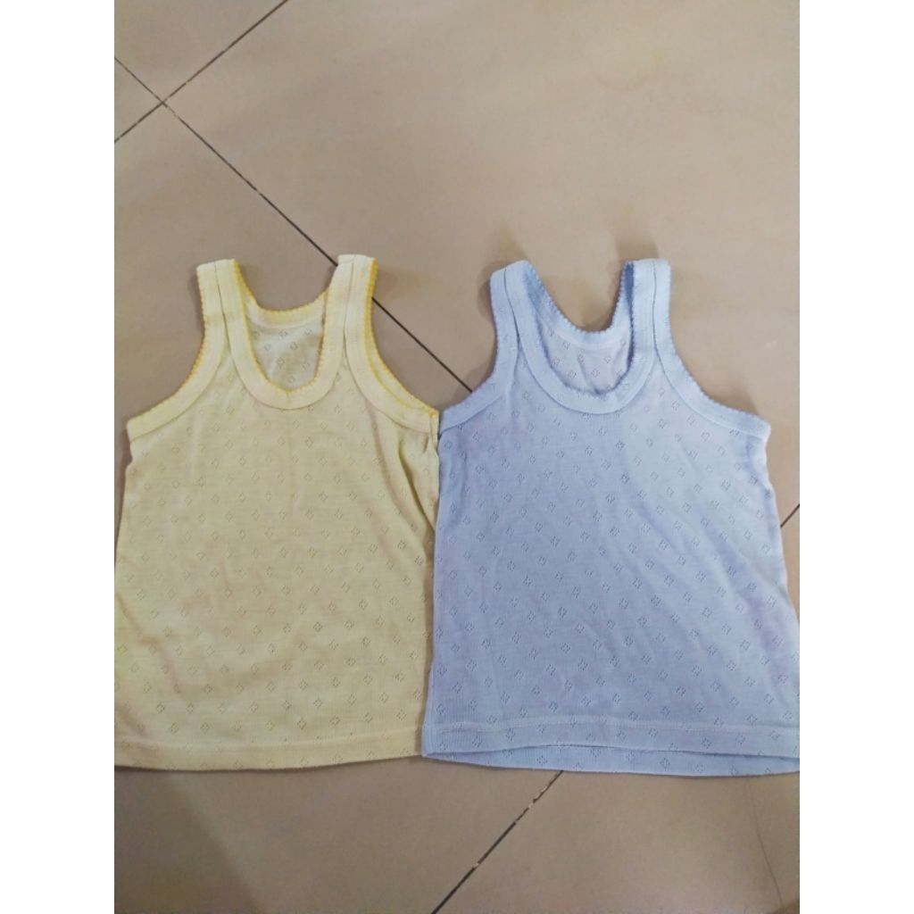 kaos kutang marina no 14 preloved isi 2 pcs