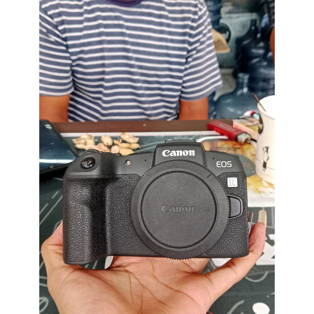 CANON EOS RP