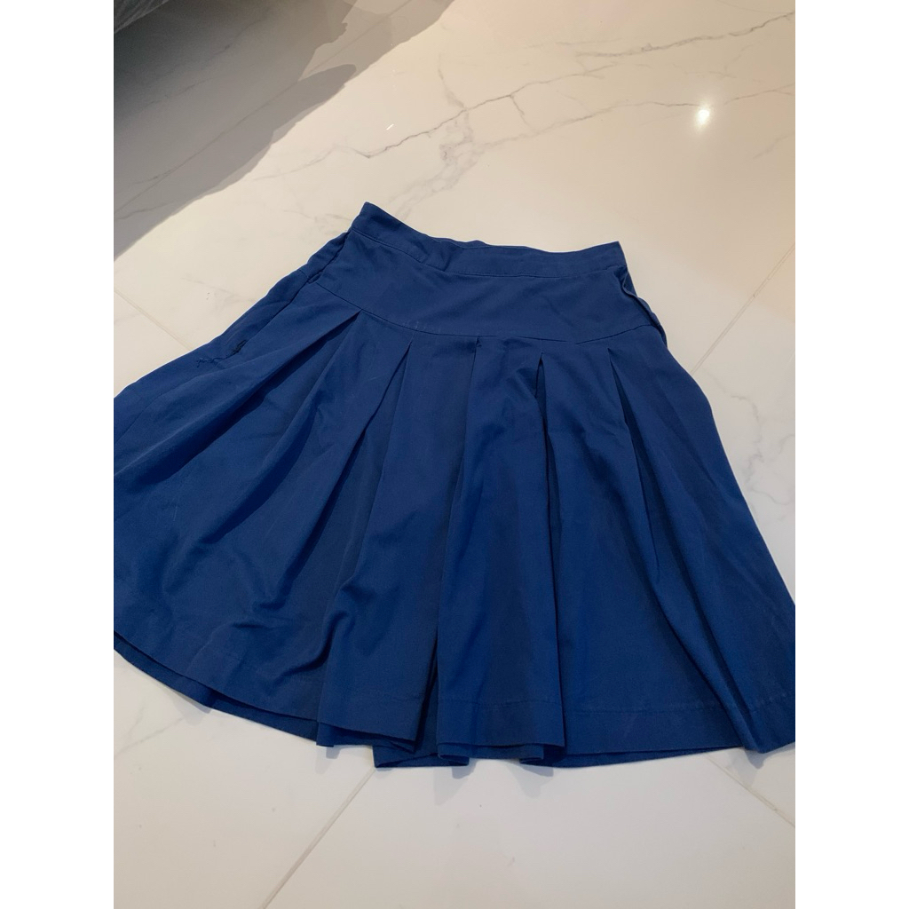rok kulot biru SMP Penabur