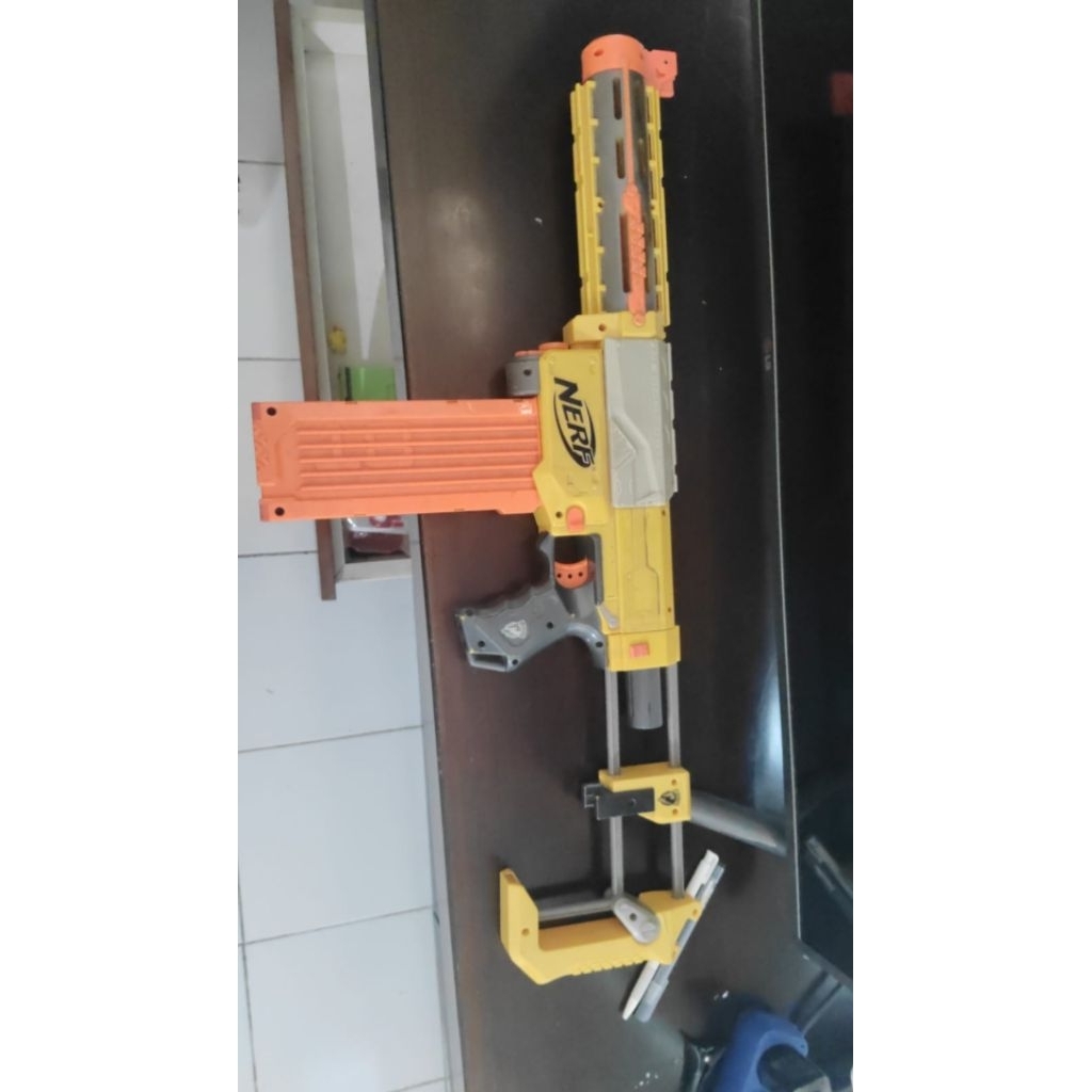 TEMBAK MAINAN NERF SEKEN