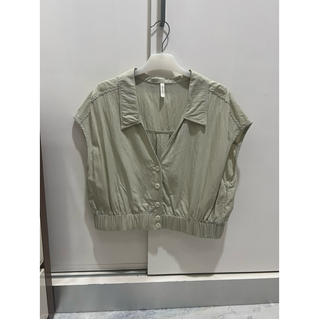 Atasan Baju wanita HERELL cewek semi crop top free Size hijau pastel green kancing depan busui frien