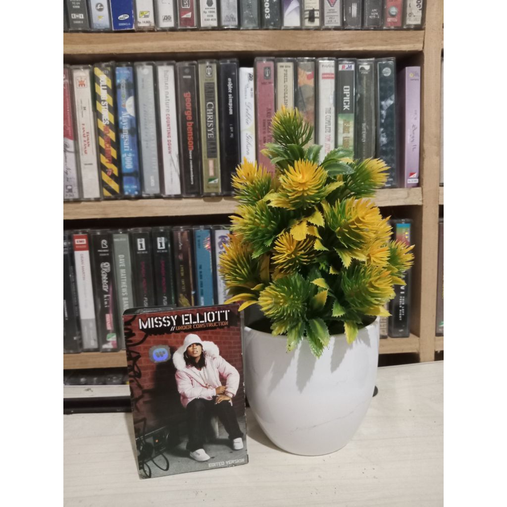 KASET MISSY ELLIOT UNDER CONSTRUCTIONN