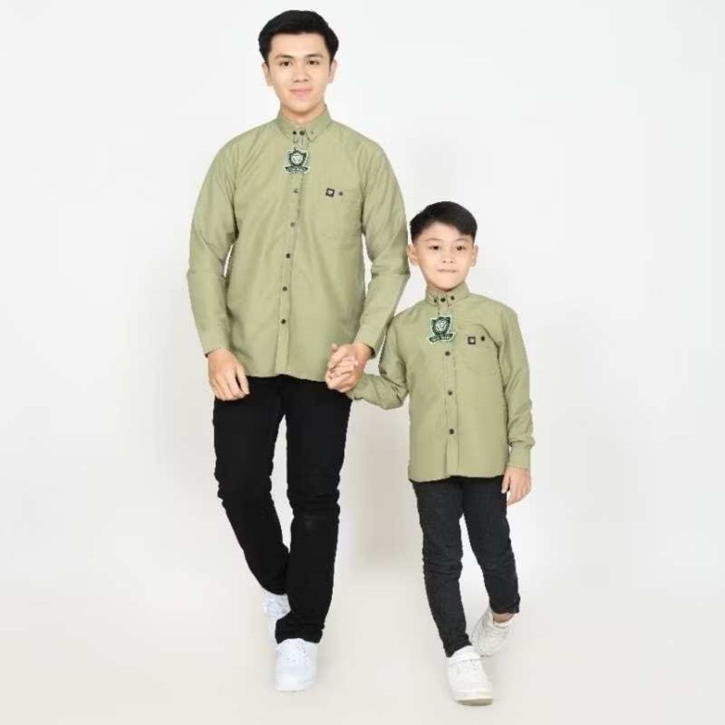 Riza 4 - Baju koko kemeja couple ayah anak Hijau Sage series katun jumbo ukuran S M L XL 2XL 3XL lak