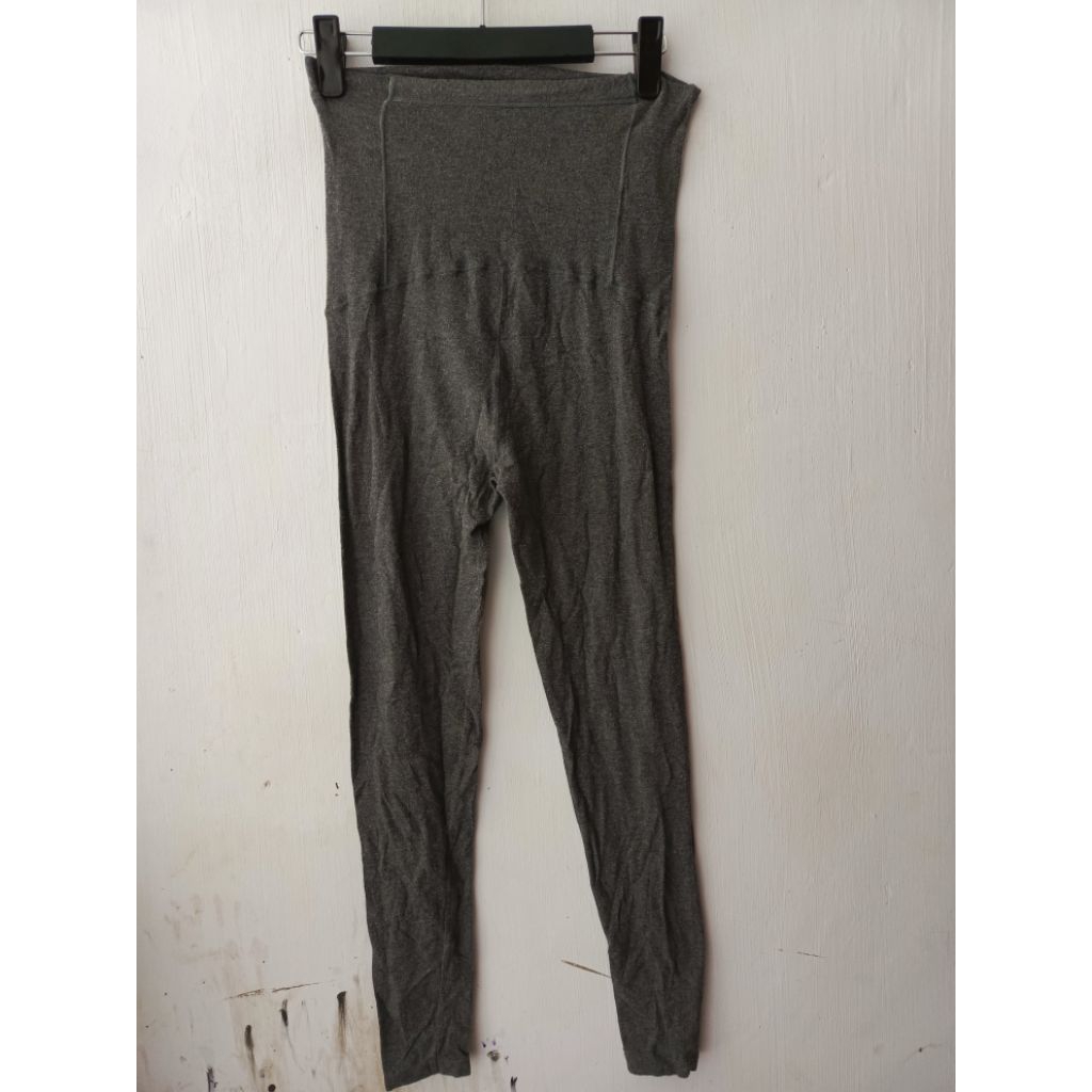 UNIQLO Celana Legging Hamil Size M